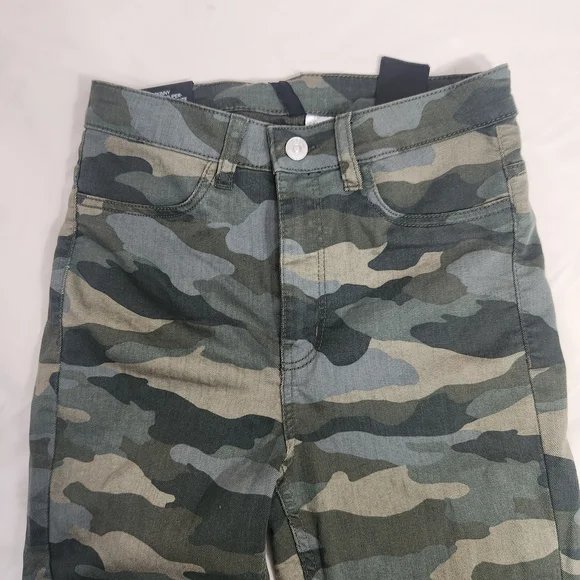 ⭐️NWT H&M Divided Camouflage Skinny Pants Size 6 - Picture 3 of 9